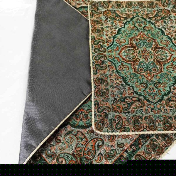 Sajadeh: Janamaz Muslim Prayer Mat Model Selin