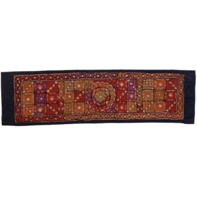 Hand Embroidered Table Runner Model Soozra 28