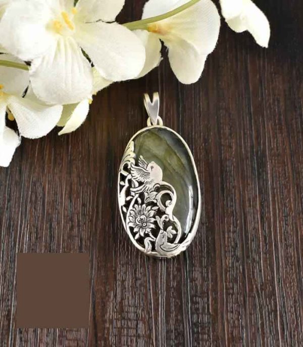 Persian Engraved Silver Pendant with Labradorite Gemstone