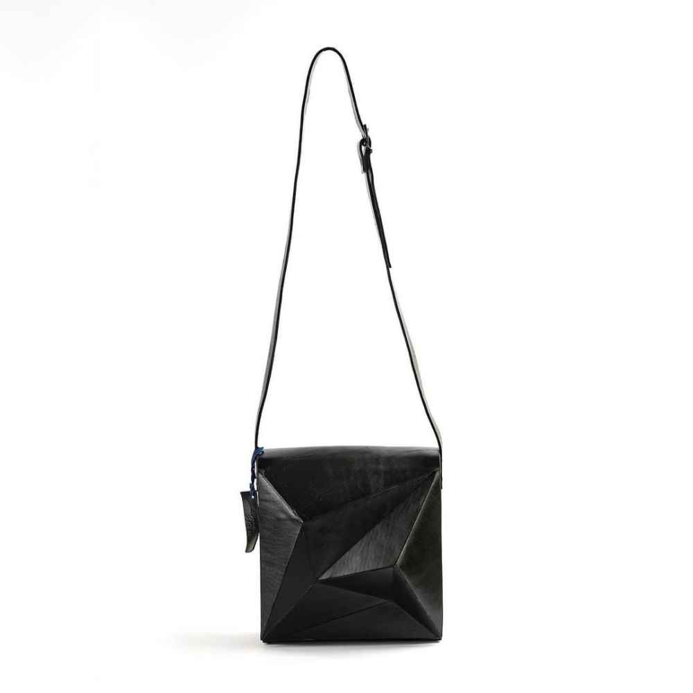 Luxurious Handcrafted Leather Crossbody Shoulder Bag - 3D Edition