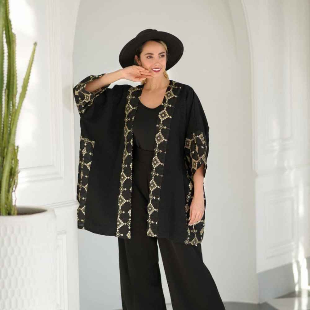 Persian Manto Model Elika