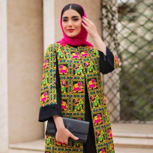 Persian Manto Model Suzani