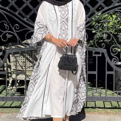 Elegant Abaya for Women with Airy Sleeves and Soft Fabric