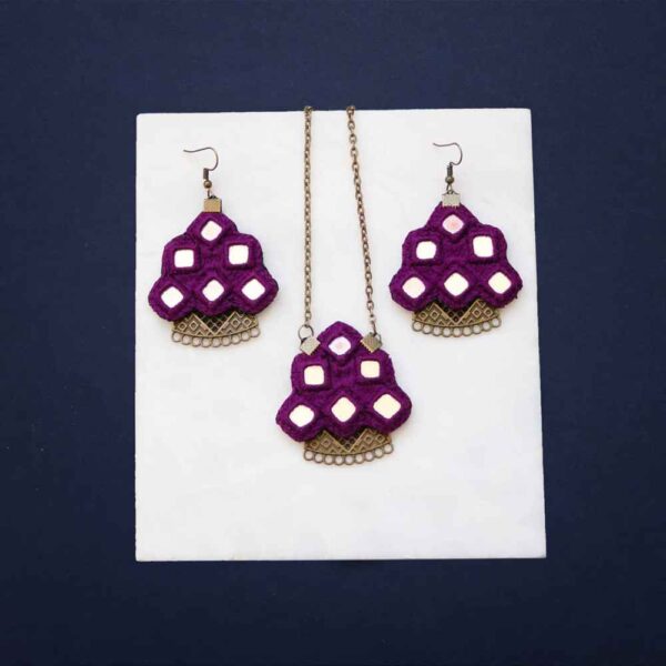 Persian Embroidered Necklace & Earrings Set Model Violet