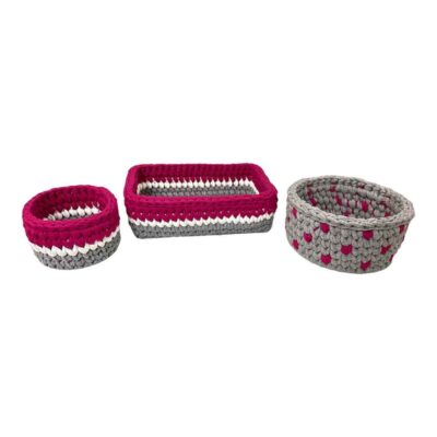 Set of 3 Crochet Storage Baskets Yarn Model Violet