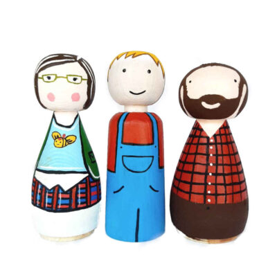 Handmade Wooden Peg Dolls – My Family | Personalized Wooden Figures