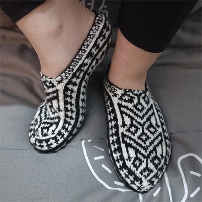 Knitted Socks – Shop online