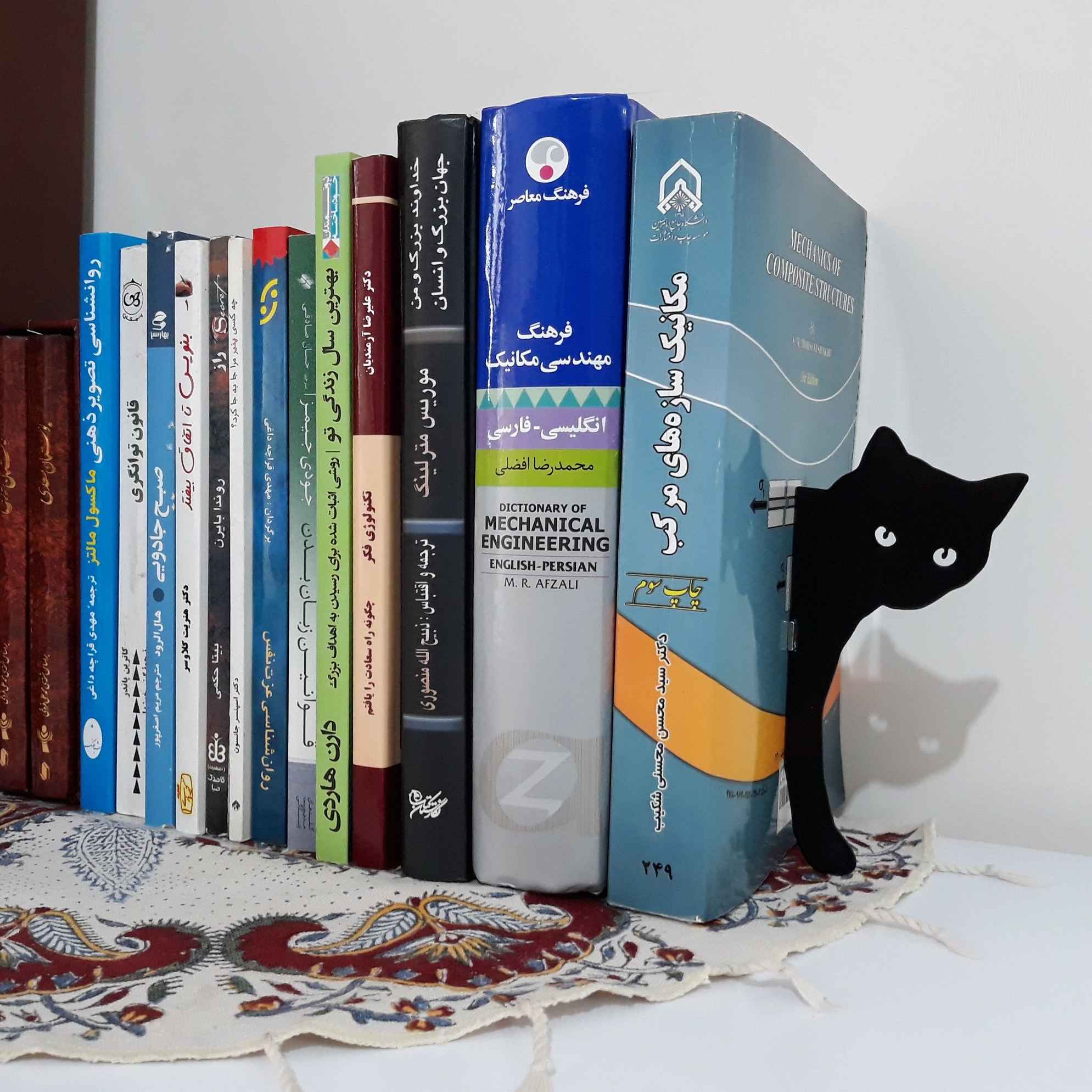 Cat-Themed Metal Art Bookend – Suitable for Cozy or Pet-Inspired Décor