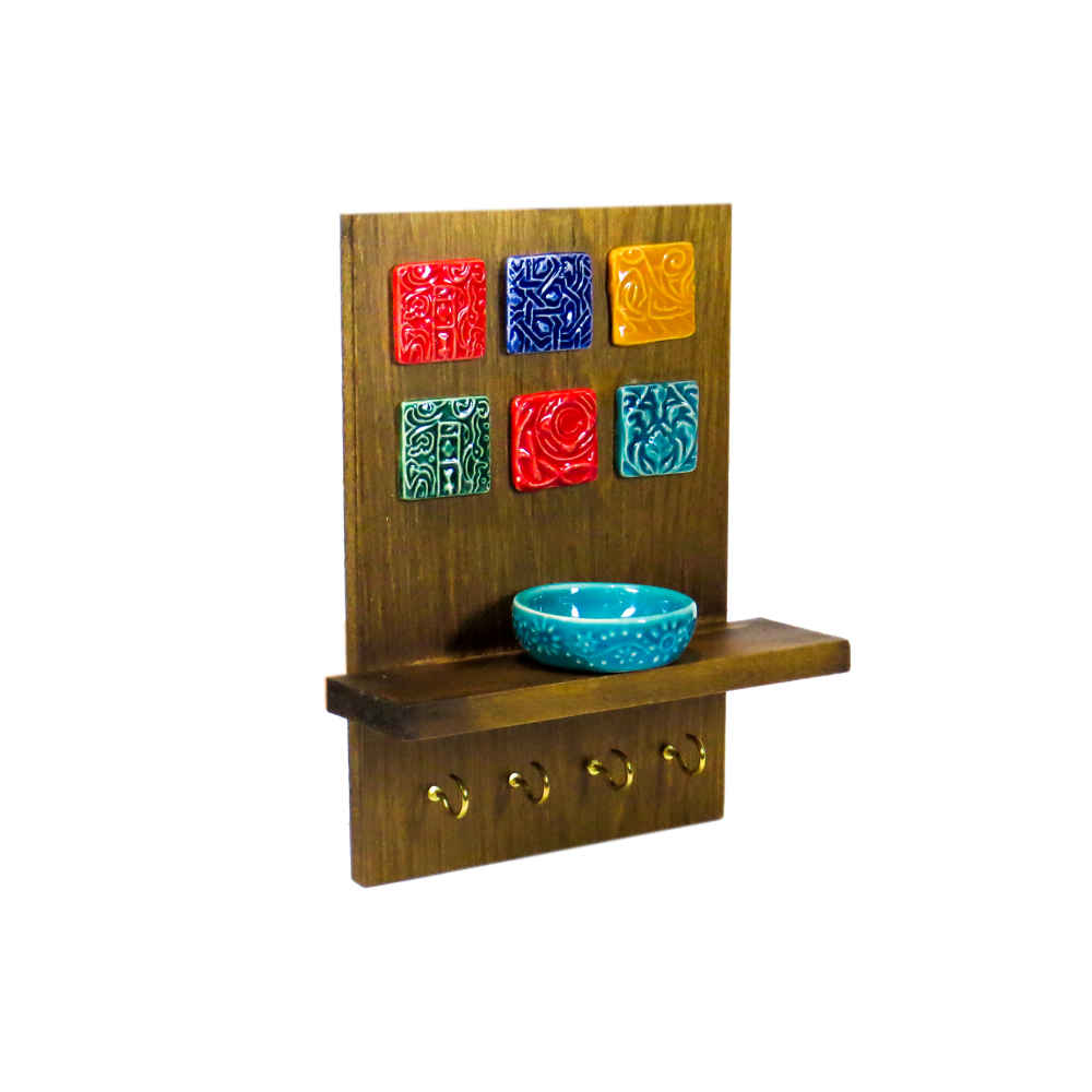 Decorative Wall Key Holder with the Deign Avard