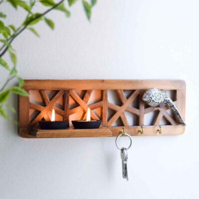 Decorative Wall Key Holder with the Deign Yara