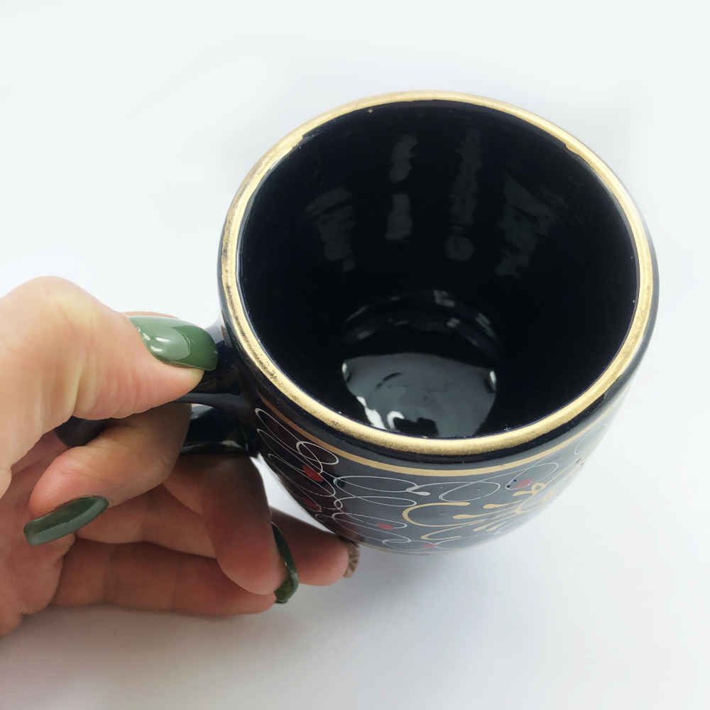 Artistic Pottery Cup – Handcrafted Sonati Design