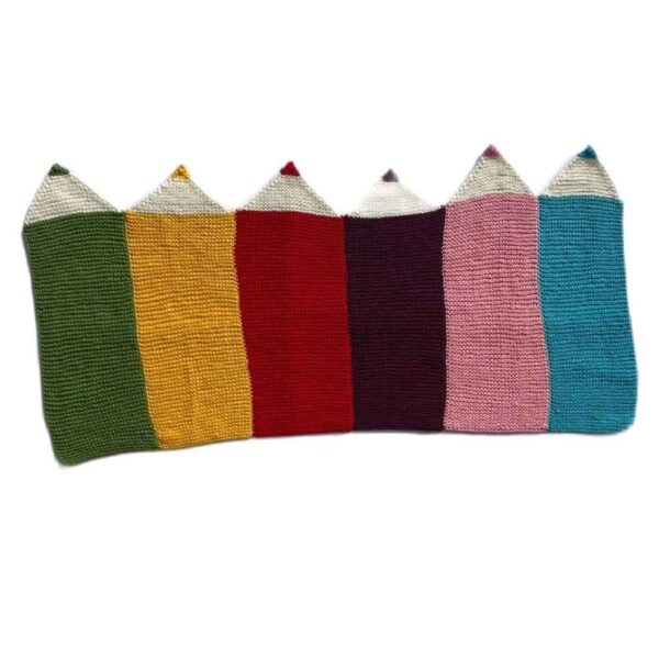 Handwoven Boho Macrame Floor Rug – Pencil Design