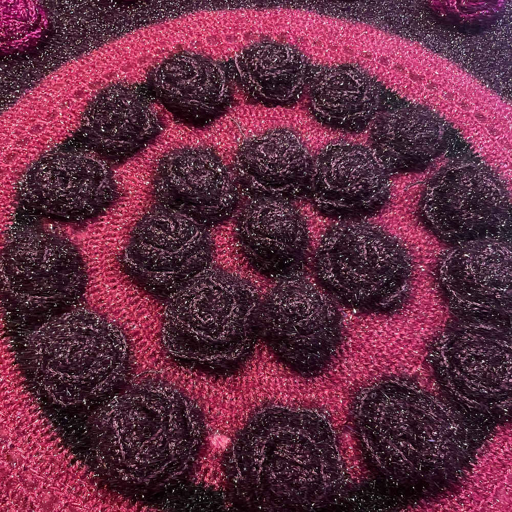 Handwoven Boho Macrame Floor Rug – Rose Pattern