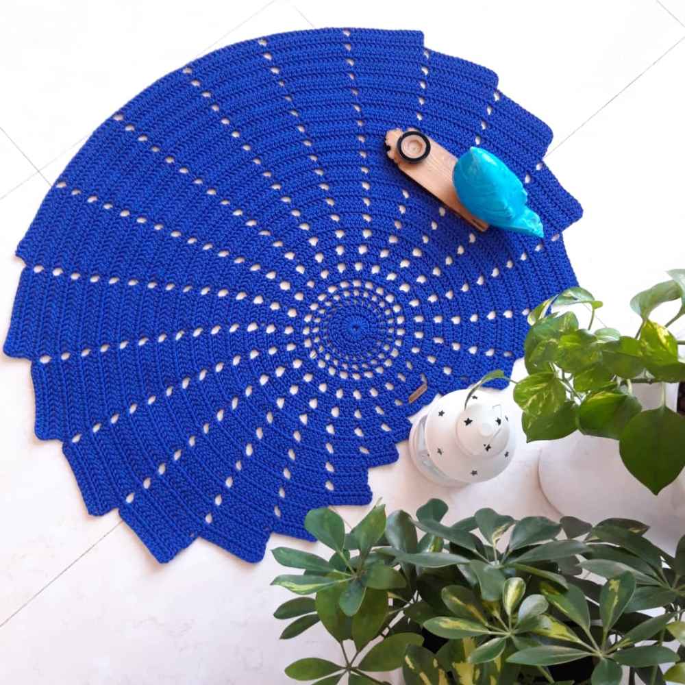 Handwoven Boho Macrame Floor Rug – Shell Design