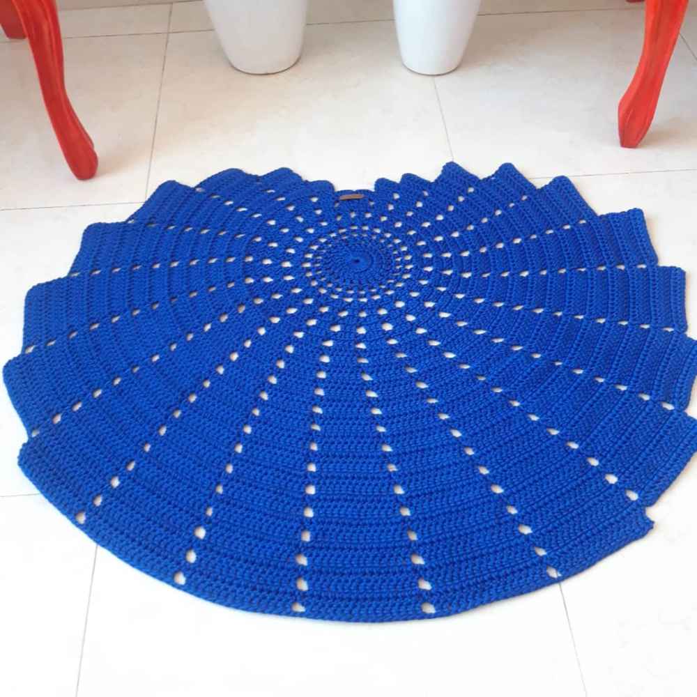 Handwoven Boho Macrame Floor Rug – Shell Design