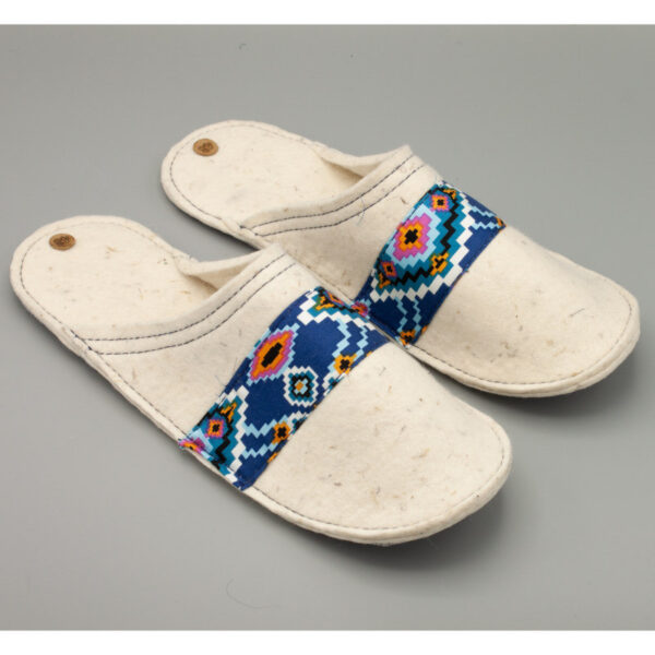 Persian Felt Slippers – Traditional Elegance