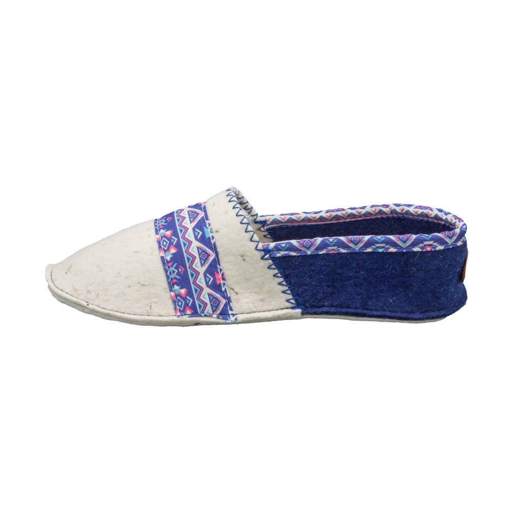 Men’s Persian Felt Slippers – Timeless Design