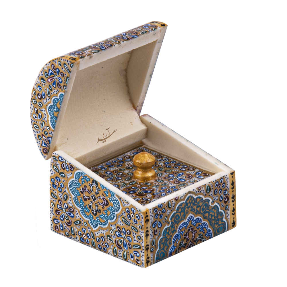 Handcrafted Bone Jewelry Box with Persian-Inspired Majnun Pattern
