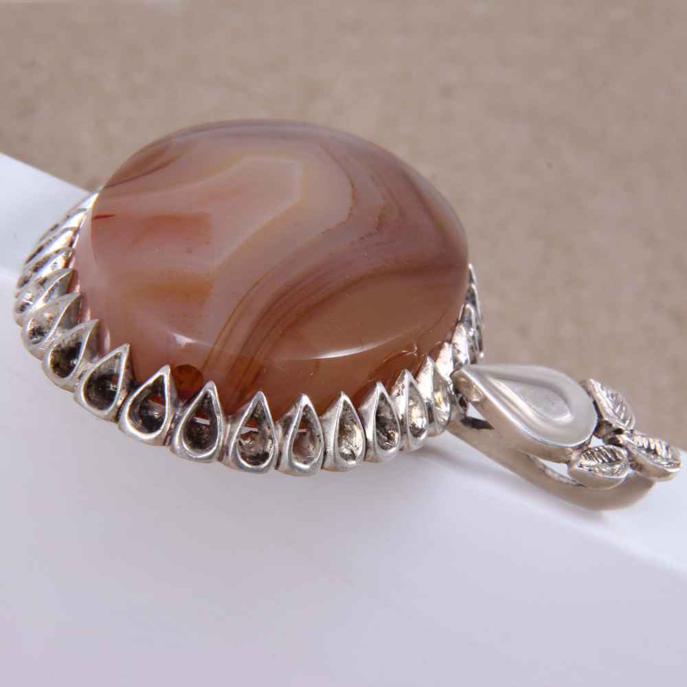 Persian Silver Pendant Classic Style with Agate Gemstone Rasta