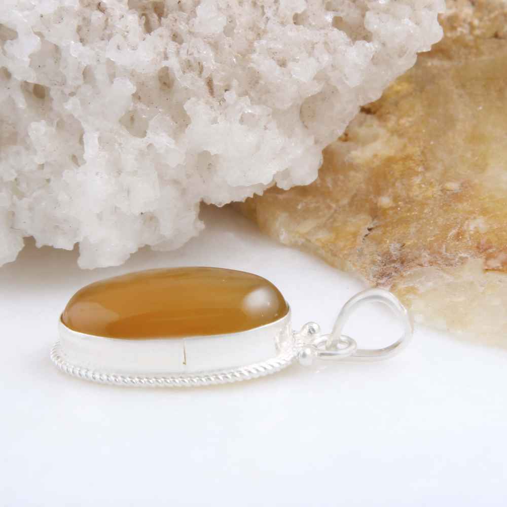 Persian Silver Pendant Classic Style with Agate Gemstone Yar