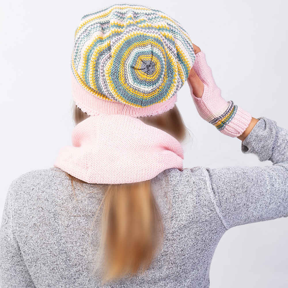 Women’s Knitted Hat and Scarf Set Model Helia