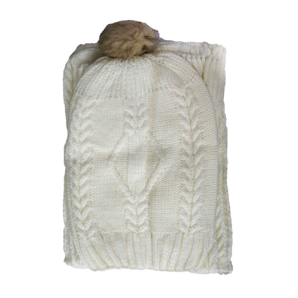 Women’s Knitted Hat and Scarf Set Model Karin