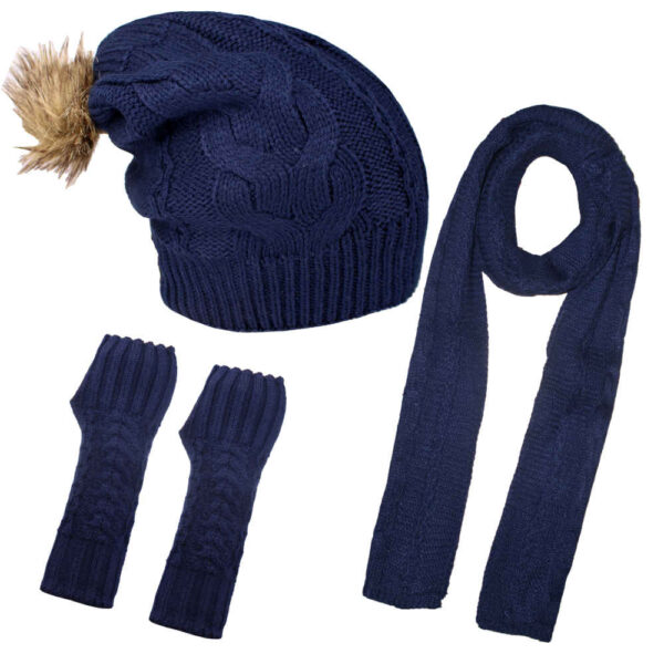 Women's Knitted Hat and Scarf Set Model Tooran
