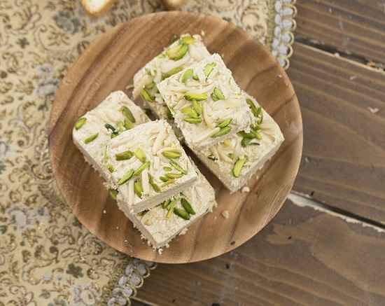 Tahini Halva with Pistachio – Oghab 400g (Pack of 3)