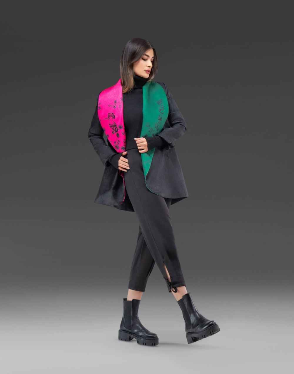 Persian Manto Model Sima