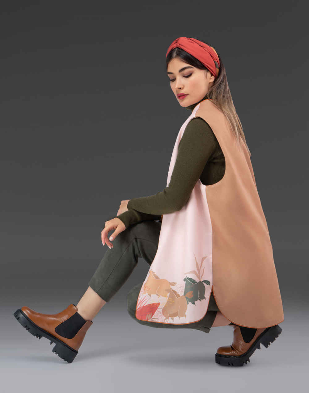 Persian Women’s Vest Model Shahsavar