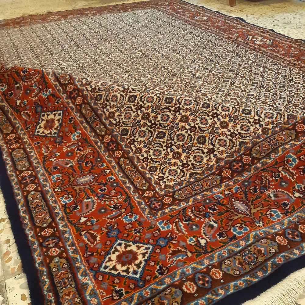 Persian Wool Carpet Hand-Knotted Model Bahareh