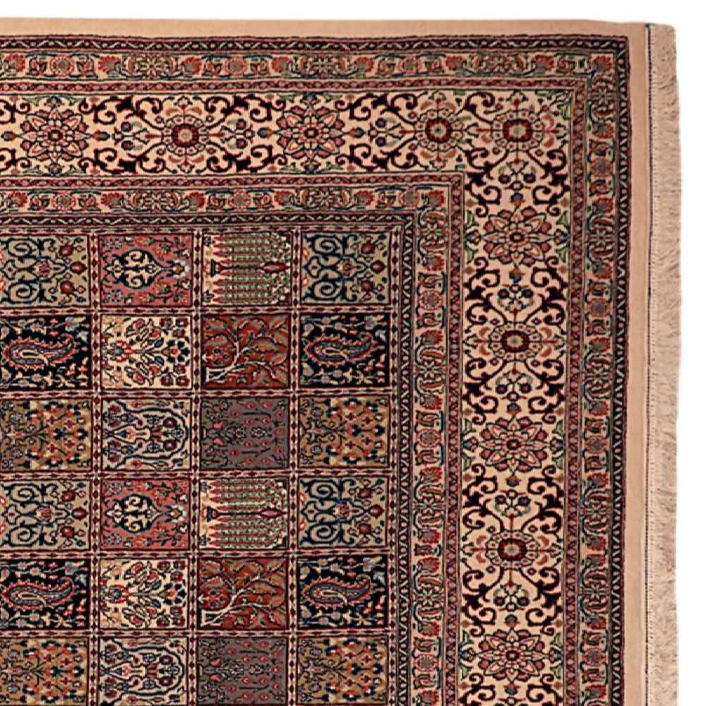 Persian Wool Carpet Hand-Knotted Model Nour