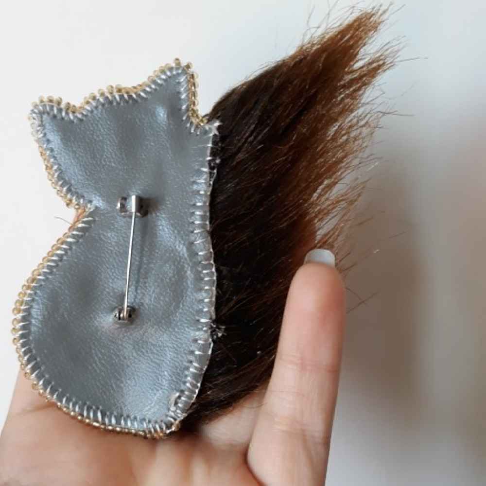 Handmade Feminine Beaded Brooch Pin – Fox Model