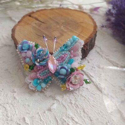 Handmade Feminine Beaded Brooch Pin – Parvaneh Model
