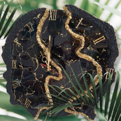 Handcrafted Resin Wall Clock – Abstract Style Geode