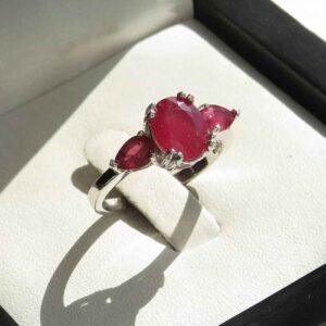 Ruby Women's Silver Ring Model Sina