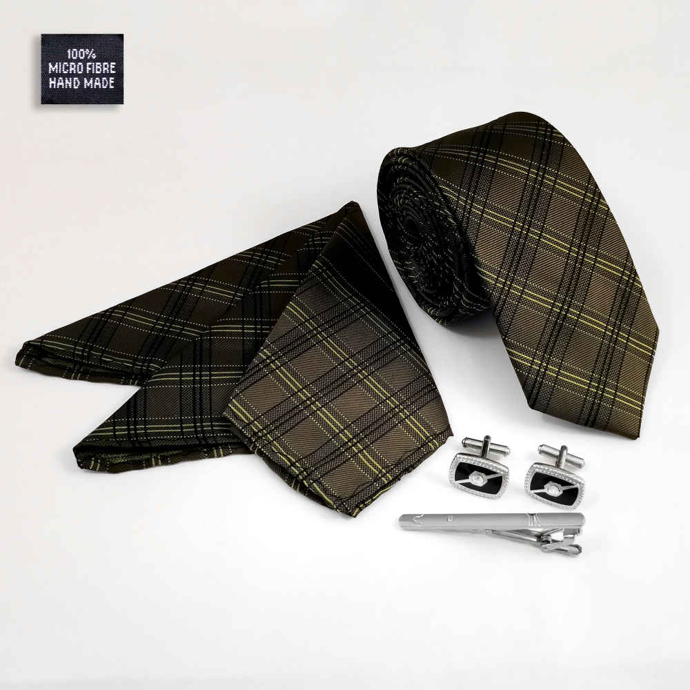 Men’s Tie, Handkerchief & Cufflinks Neckwear Set – Luxurious Plaid