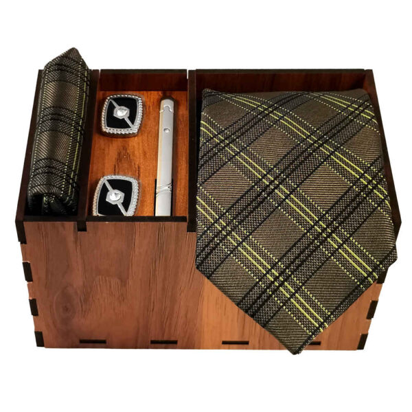 Men's Tie, Handkerchief & Cufflinks Neckwear Set - Luxurious Plaid