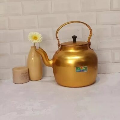 Lightweight Outdoor Camping Kettle – Works with Campfires (Various Sizes Available)