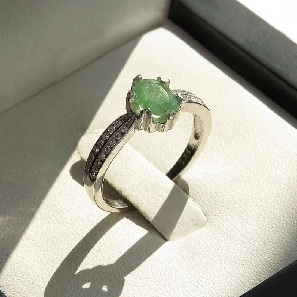 Green Emerald Silver Ring For Women Engagement Sepid