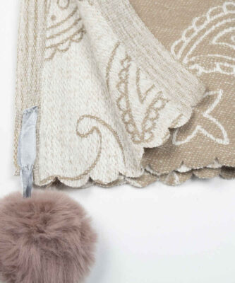 Traditional Shawl for Women Model Paisley