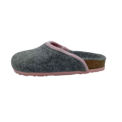 Soft Gray Women’s Felt Slippers – Elegant and Comfortable