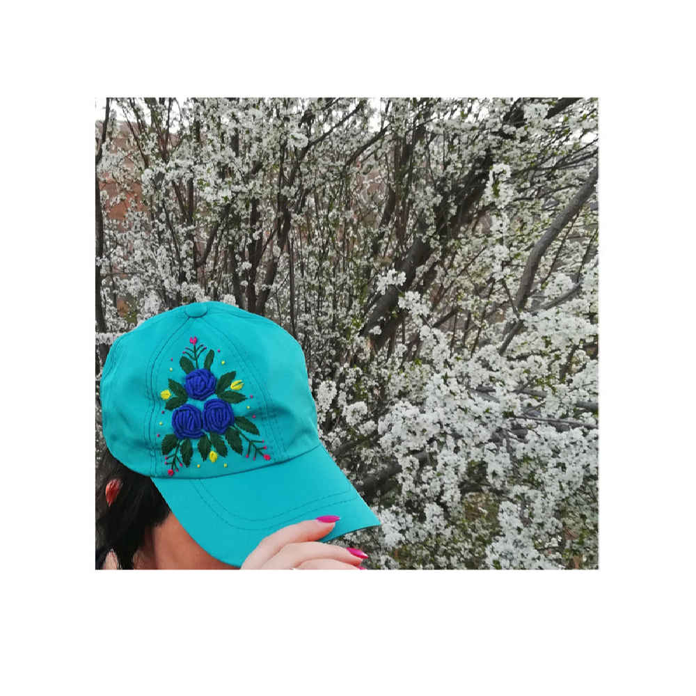 Relaxed Style Baseball Cap – Custom Embroidered Touch, Model Ronika