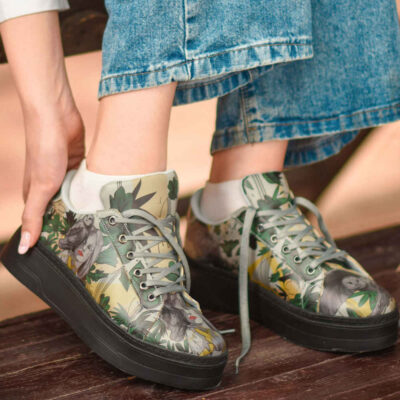 Graffiti Print Sneakers – Women’s Chic Casual Shoes Model Elina