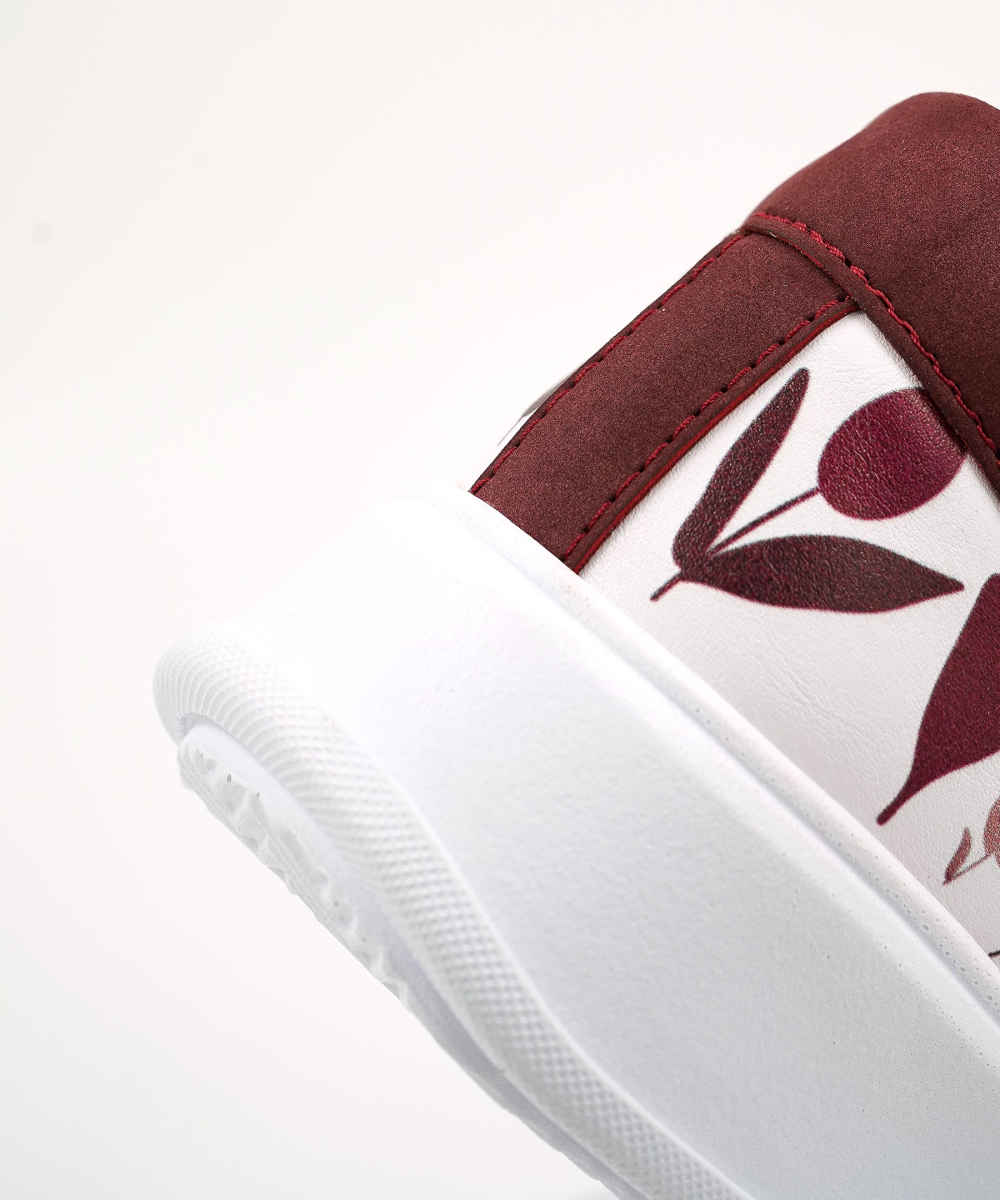 Graffiti Print Sneakers – Women’s Chic Casual Shoes Model Fox