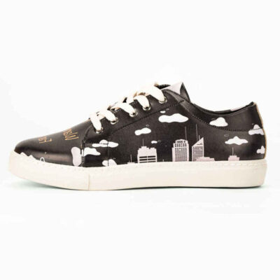 Graffiti Print Sneakers – Women’s Chic Casual Shoes Model Town