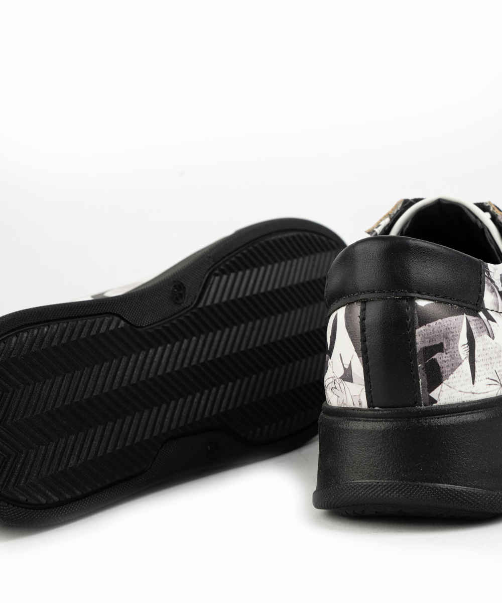 Graffiti Print Sneakers – Women’s Chic Casual Shoes Model Vala