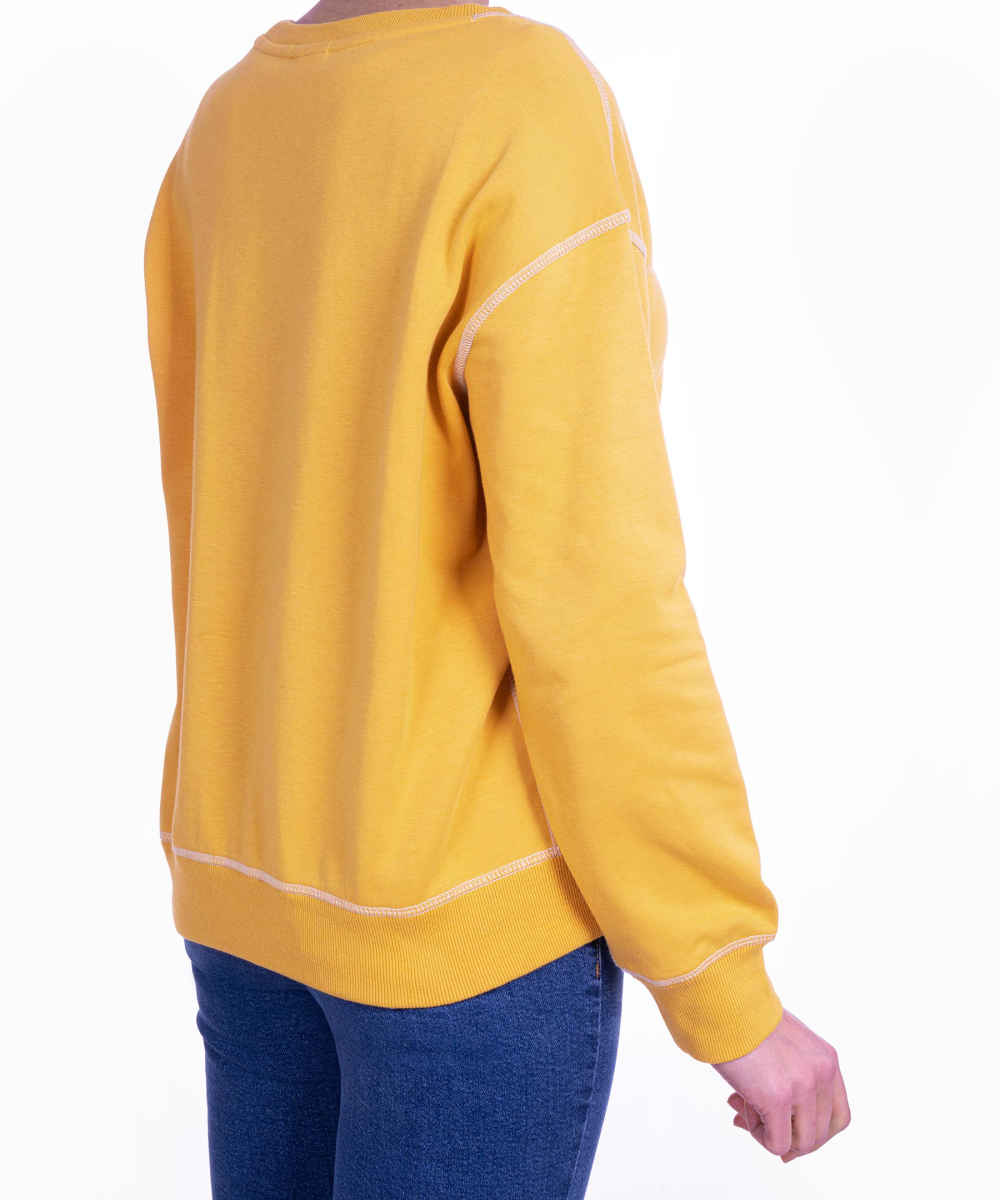 Woman’s Casual Crew Neck Sweatshirt Model Healty