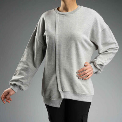 Woman’s Casual Crew Neck Sweatshirt Model Ramcott