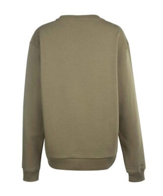 Woman’s Casual Crew Neck Sweatshirt Model Stop